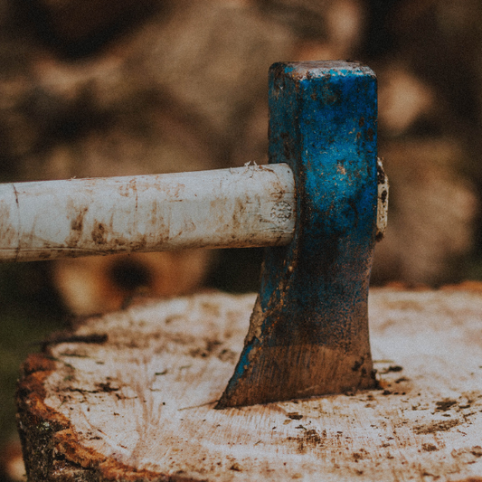 Lumberjack Scented Candle -Spiced Red Oak - Masculine - Tonka - Mahogany