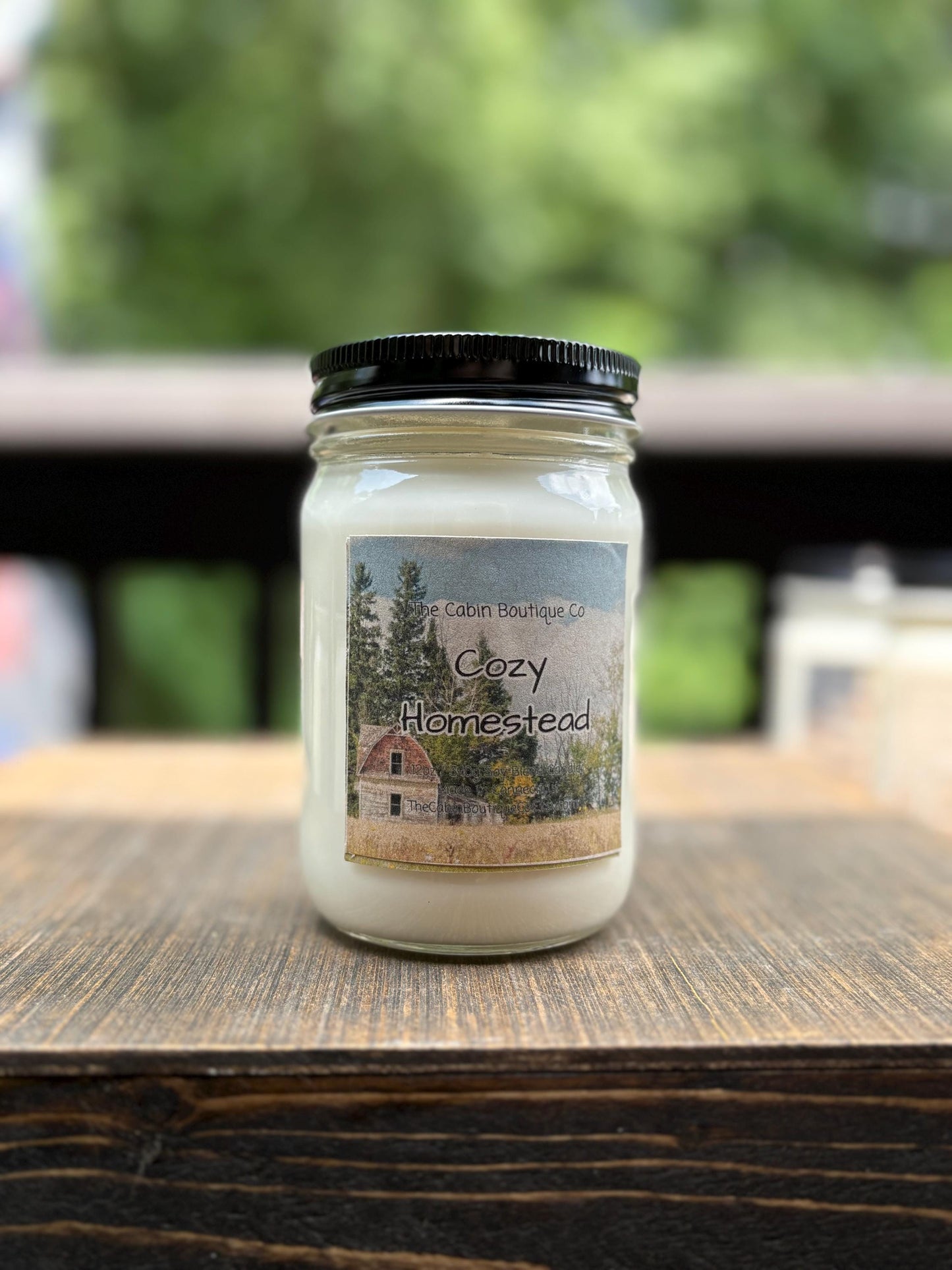 Cozy Homestead Scented Candle - Apple - Cinnamon - Clove - Vanilla - Amber